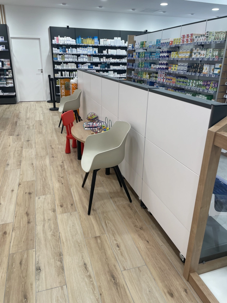 Agencement pharmacie Saint Louis